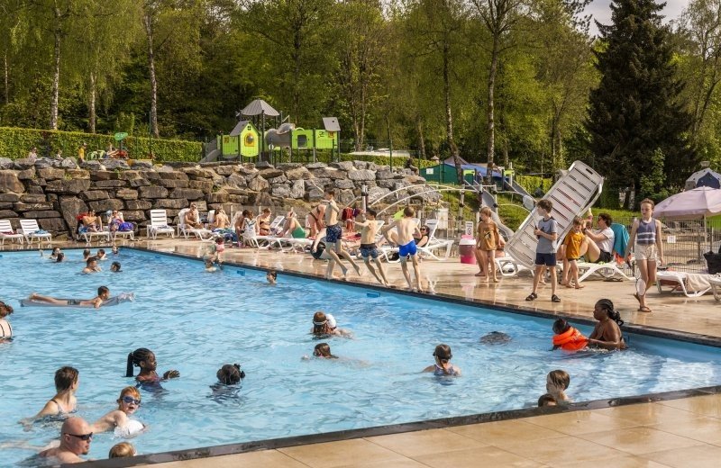 Camping bertrix met buitenzwembad