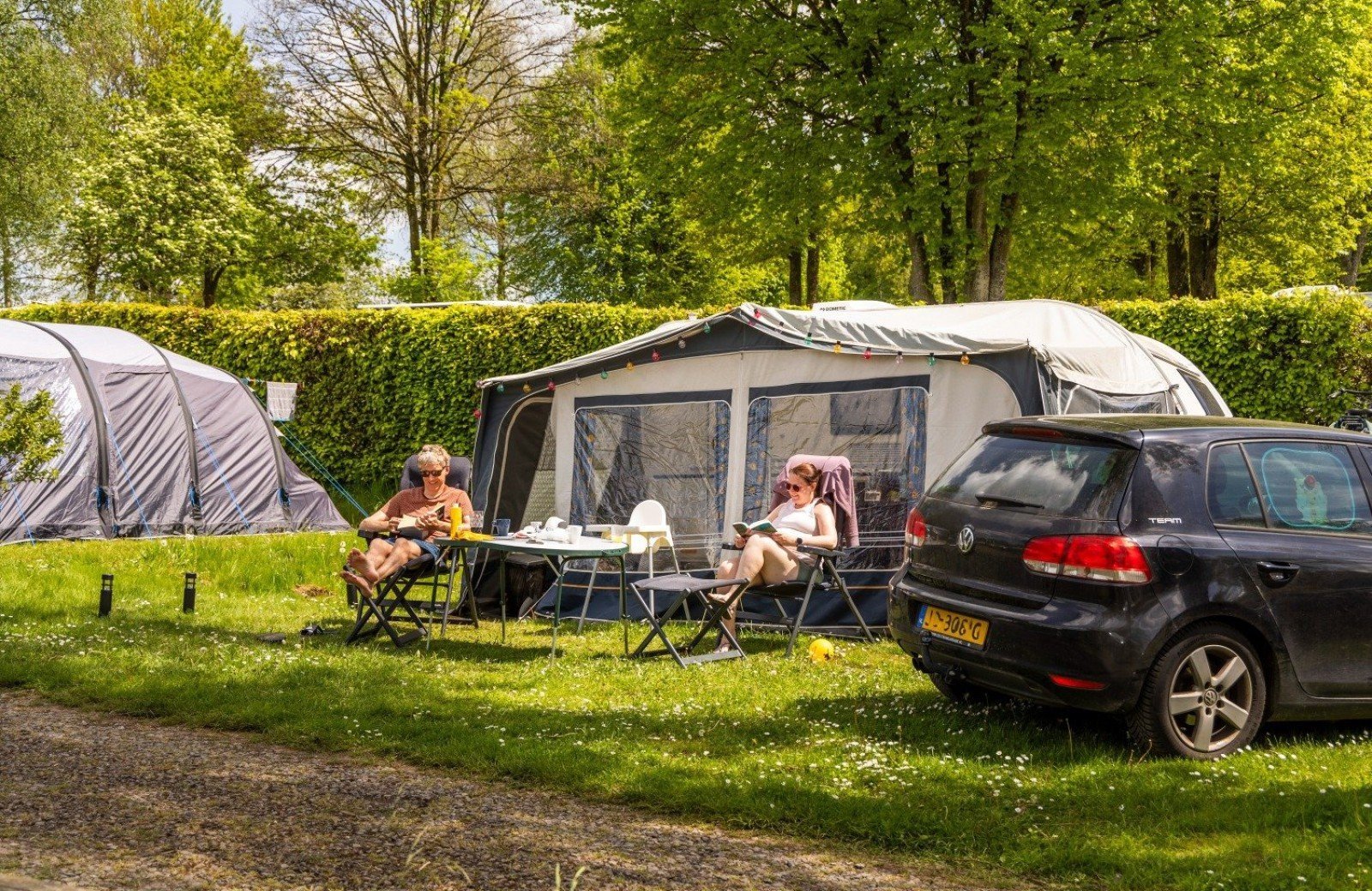 Comfortplaats camping bertrix ardennen